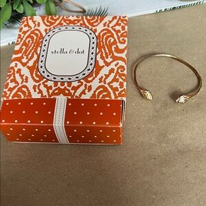 Stella & Dot Gold Cuff Bracelet